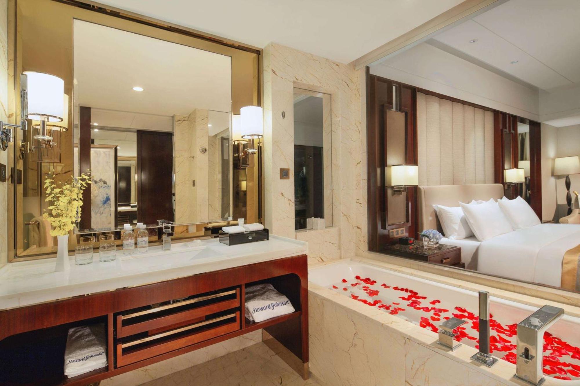 Kangda Howard Johnson Hotel Qingdao Xianlang Bagian luar foto